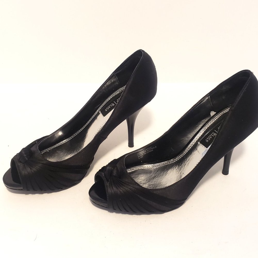 WHBM Teddie Black Satin Bow Peep Toe Heel Shoe Pump Womens 5.5M NEW - Picture 2 of 7